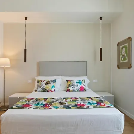 Guesthost - Nothotel Luxury 3*