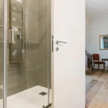 Guesthost - Nothotel Luxury 3* Palermo