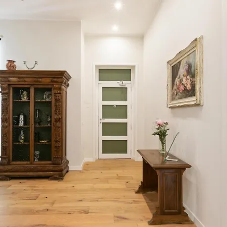 Guesthost - Nothotel Luxury Apartment 3*